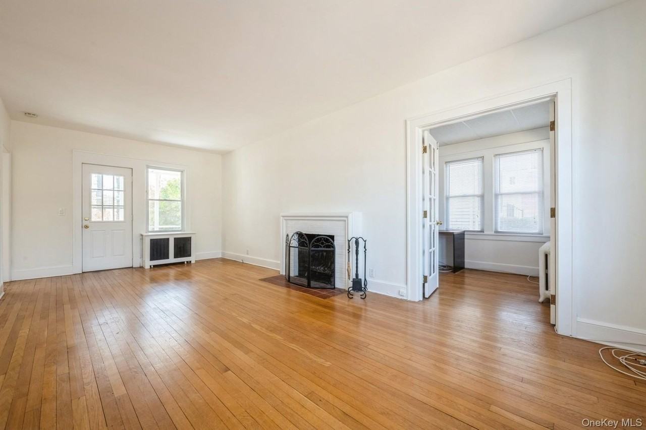 130 Soundview Rd - Photo 5 of 30