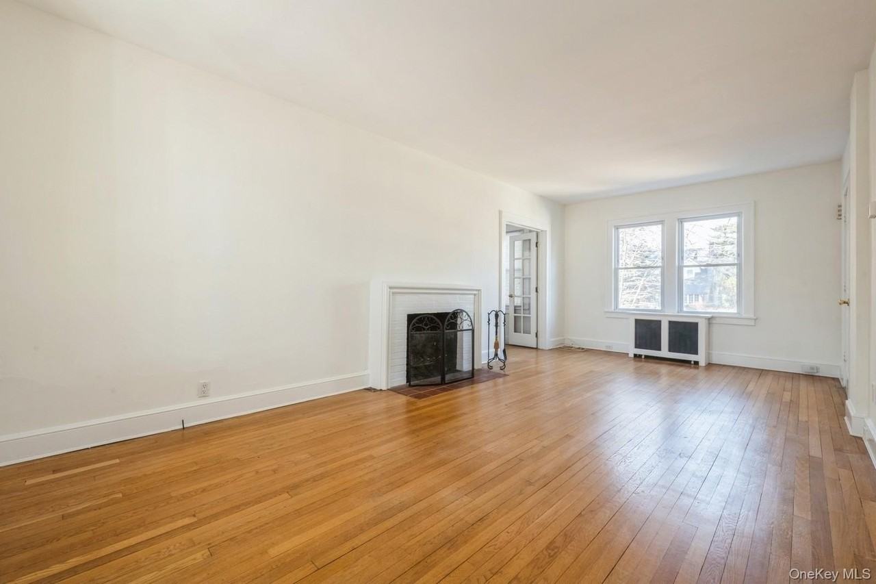 130 Soundview Rd - Photo 6 of 30