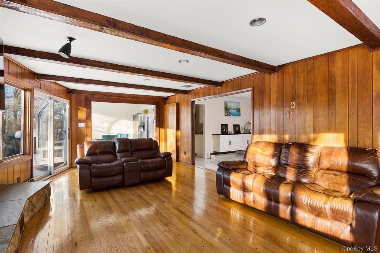 70 Longfellow Rd - Photo 5 of 12