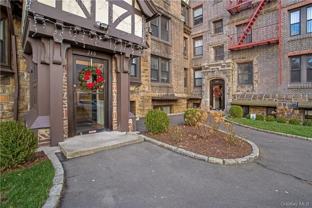 240 Martine Ave #2H - Photo 1 of 1