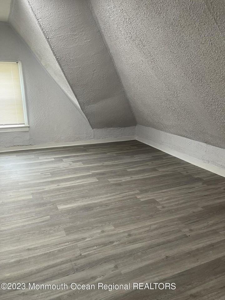 404 3rd Ave #4 - Photo 3 of 8