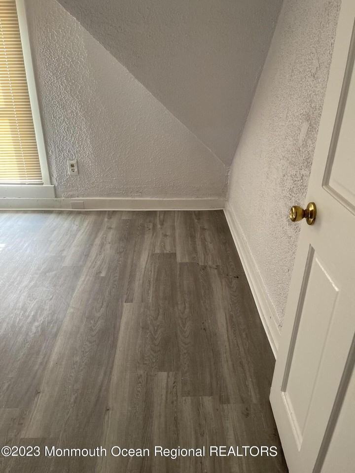 404 3rd Ave #4 - Photo 4 of 8