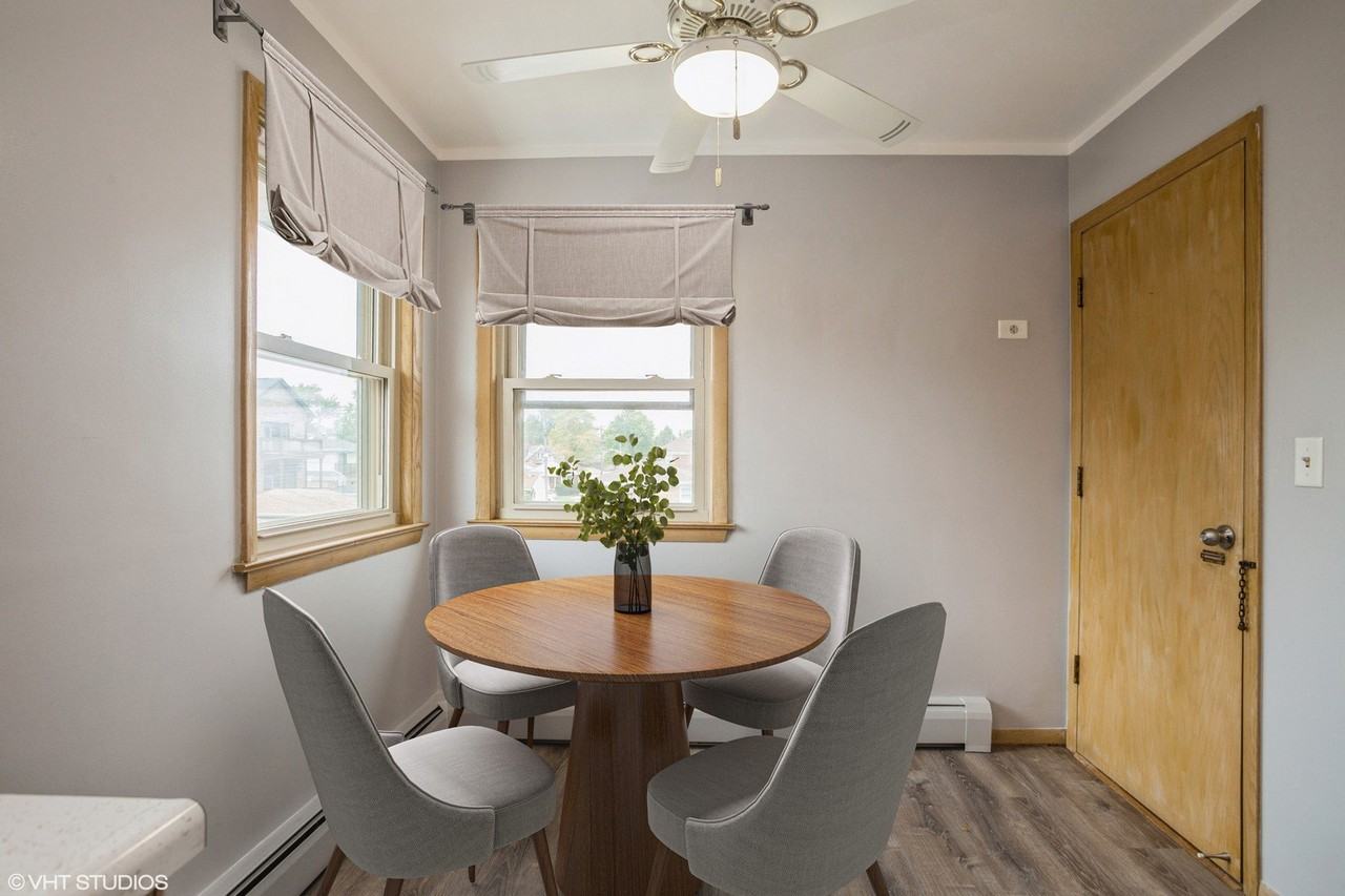 7537 W Higgins Rd #2S - Photo 3 of 10