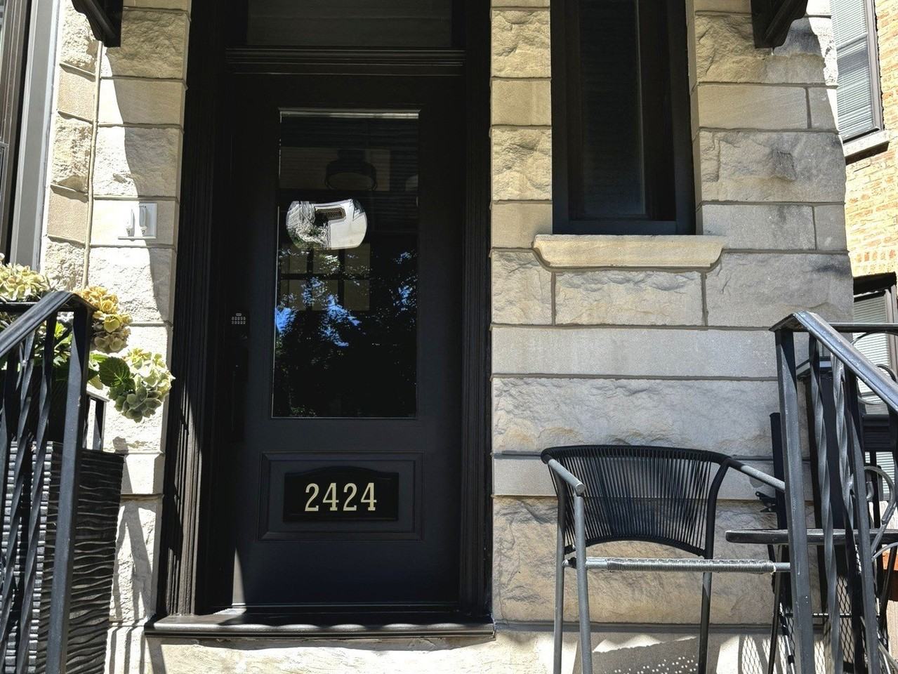 2424 N Mozart St #1 - Photo 2 of 29