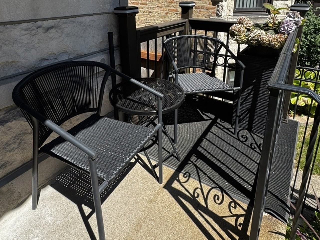 2424 N Mozart St #2 - Photo 3 of 31