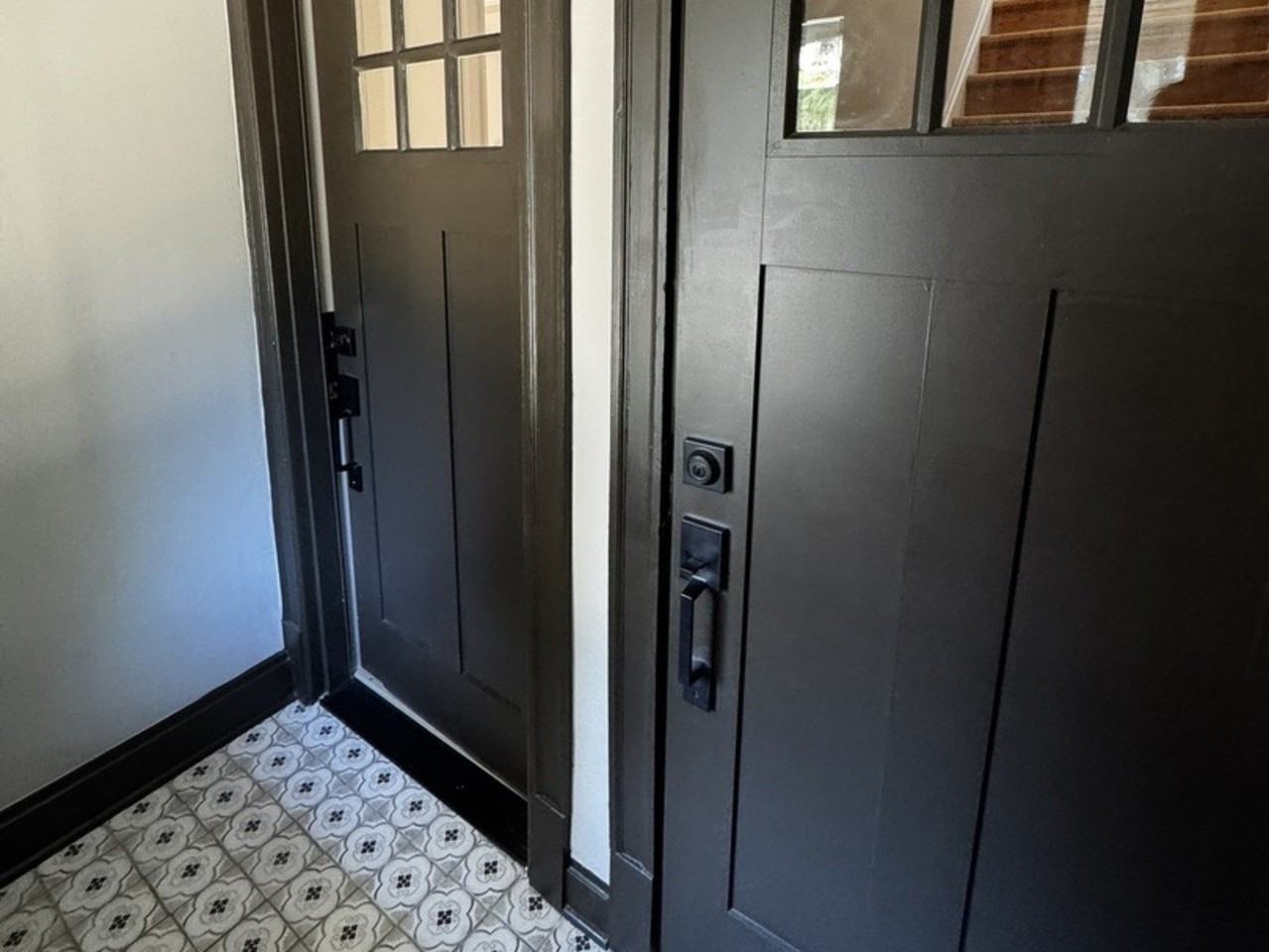 2424 N Mozart St #2 - Photo 4 of 31