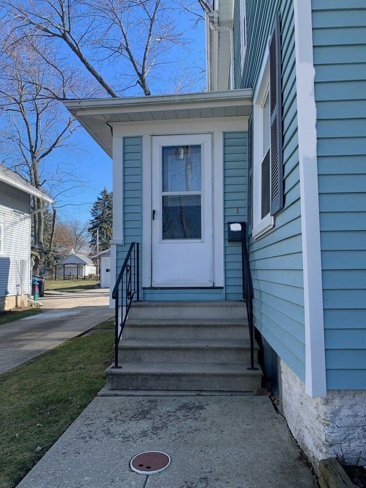 739 Iowa Ave #2 - Photo 2 of 15