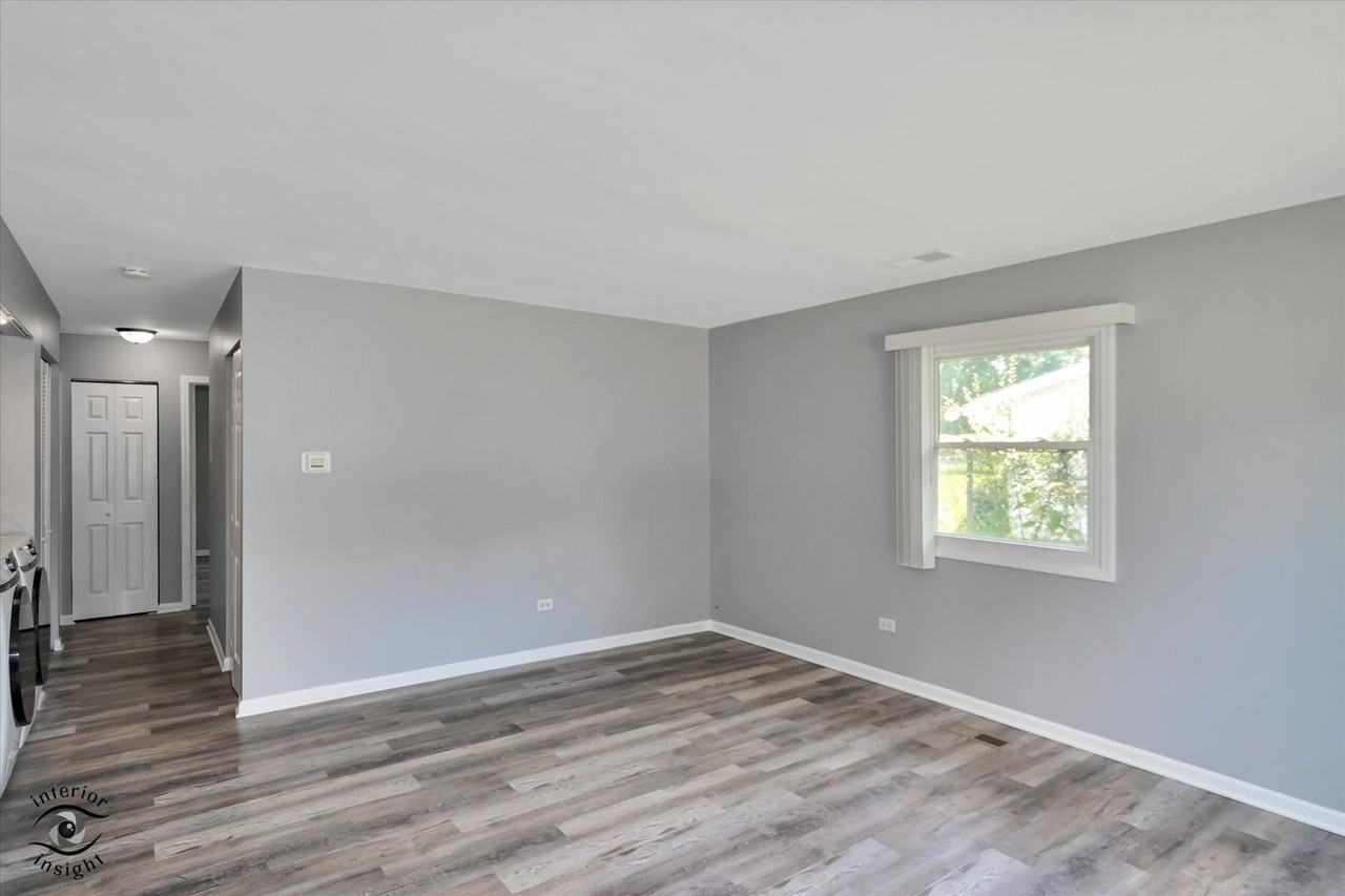 1947 Beacon Blvd - Photo 5 of 30