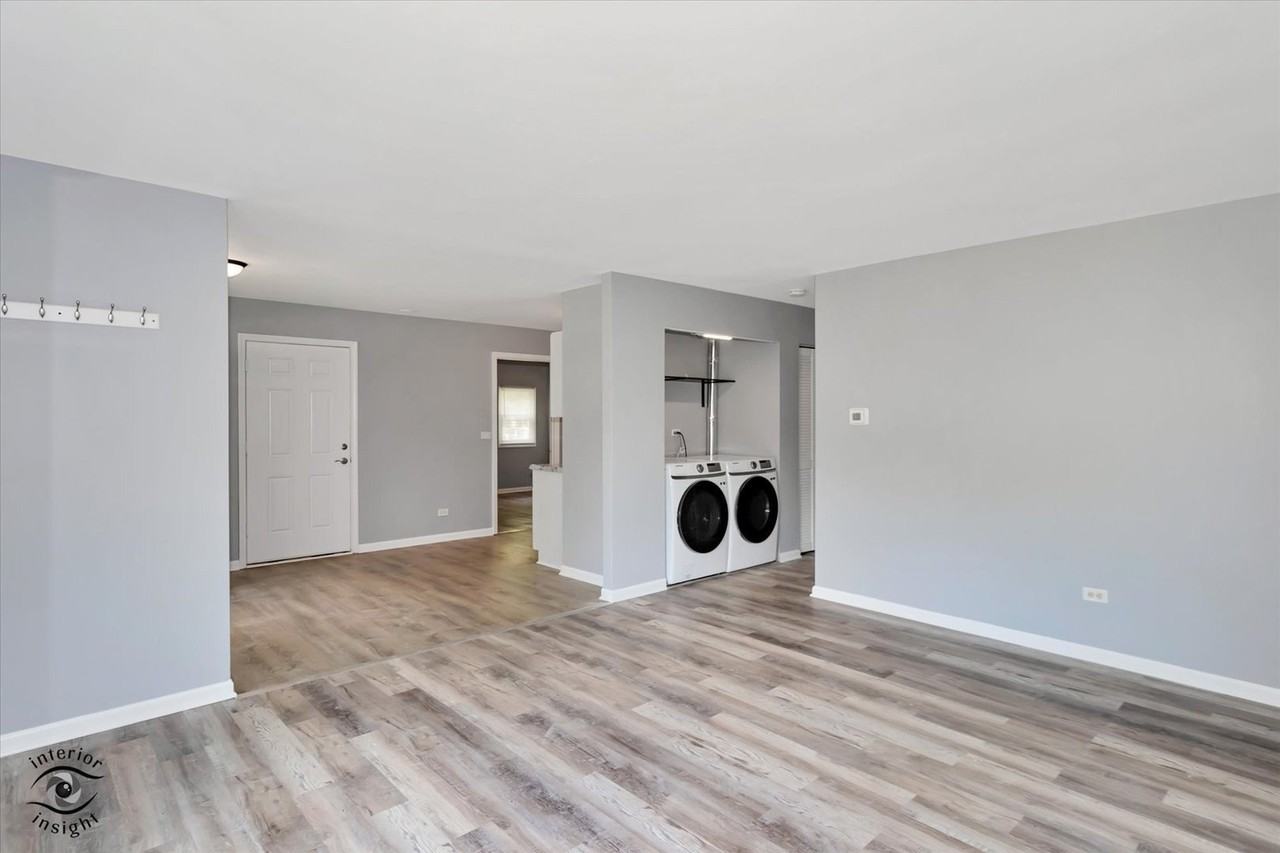 1947 Beacon Blvd - Photo 7 of 30
