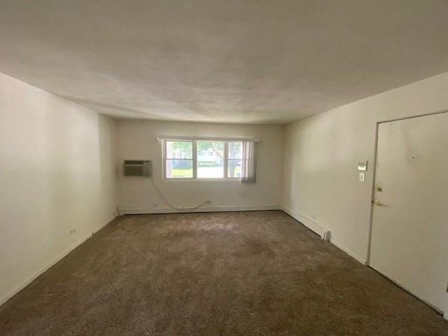 716 E Division St #B - Photo 2 of 10