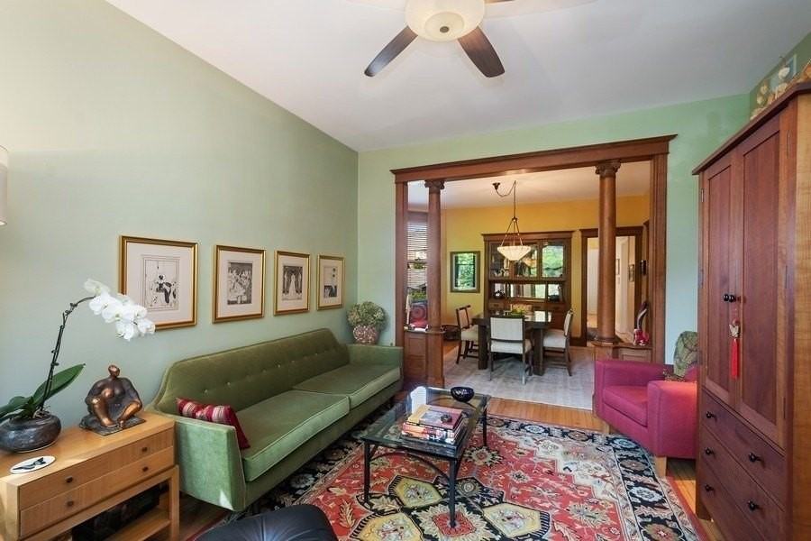 2040 N Hoyne Ave #1 - Photo 4 of 12