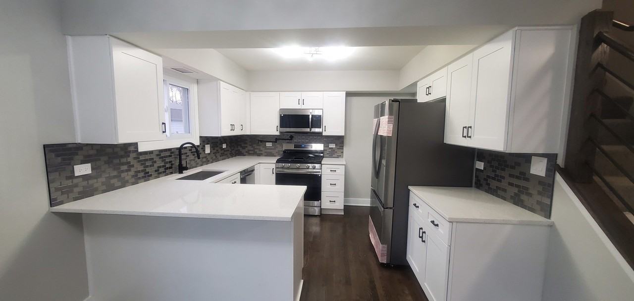 16 W Bailey Rd - Photo 2 of 10