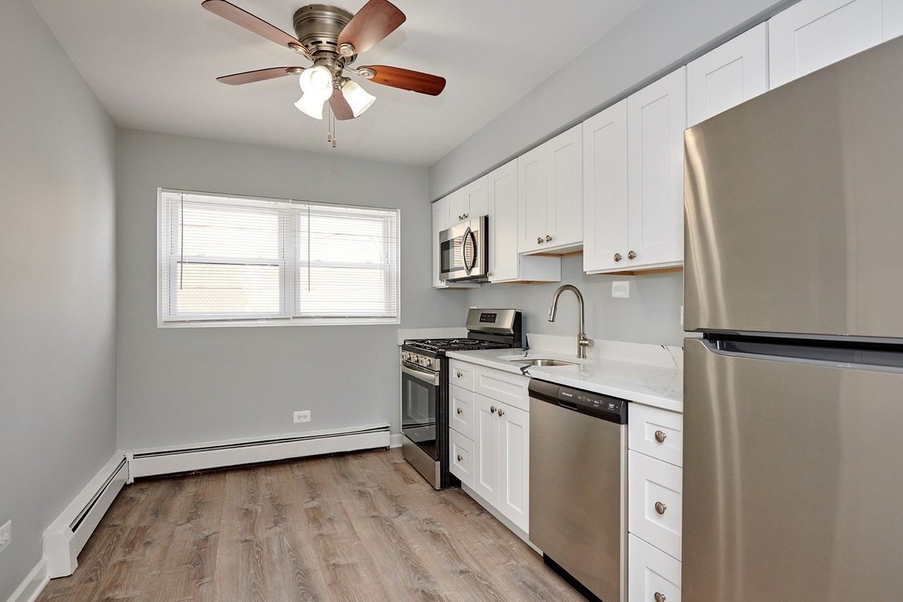 416 Laurel Ave #1 - Photo 3 of 14