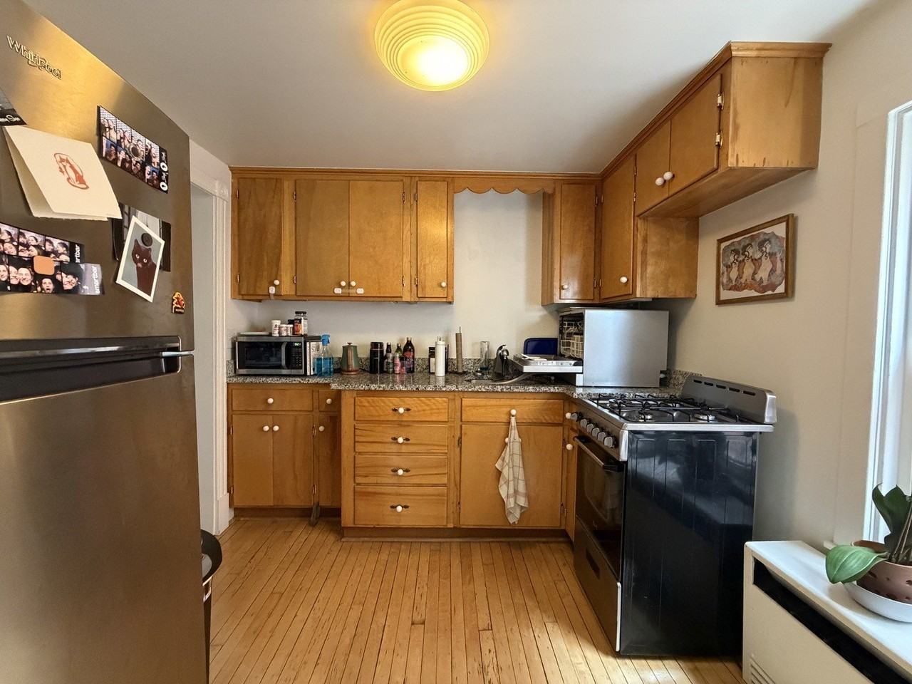 2905 N Burling St #3 - Photo 4 of 12
