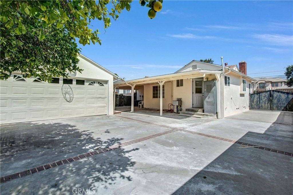 712 W Longden Ave - Photo 4 of 24