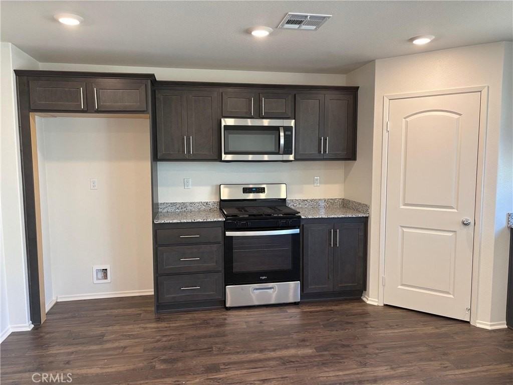 14059 Shayna St - Photo 7 of 24