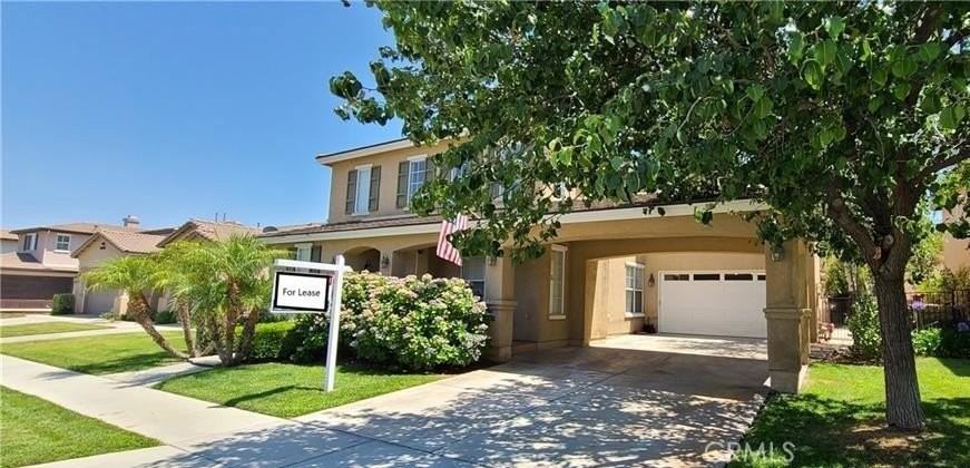 1026 Mccall Dr - Photo 2 of 20