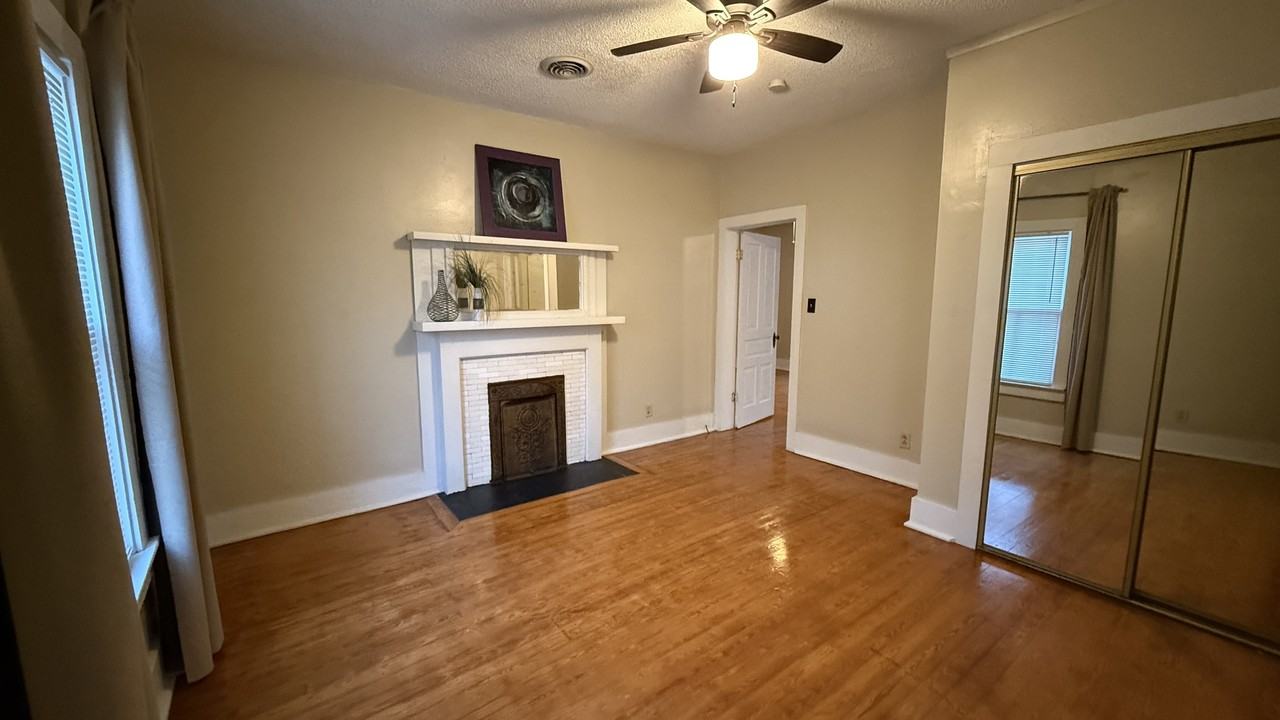2723 Copeland St #1 - Photo 6 of 19