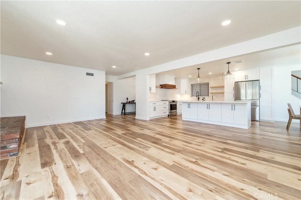 13381 Del Cerro Dr - Photo 4 of 22