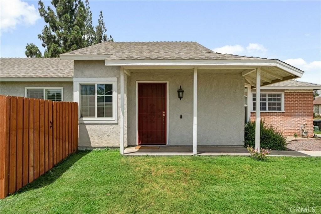 15957 Randall Ave - Photo 3 of 22