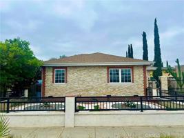 featured image of 236 S Tustin St