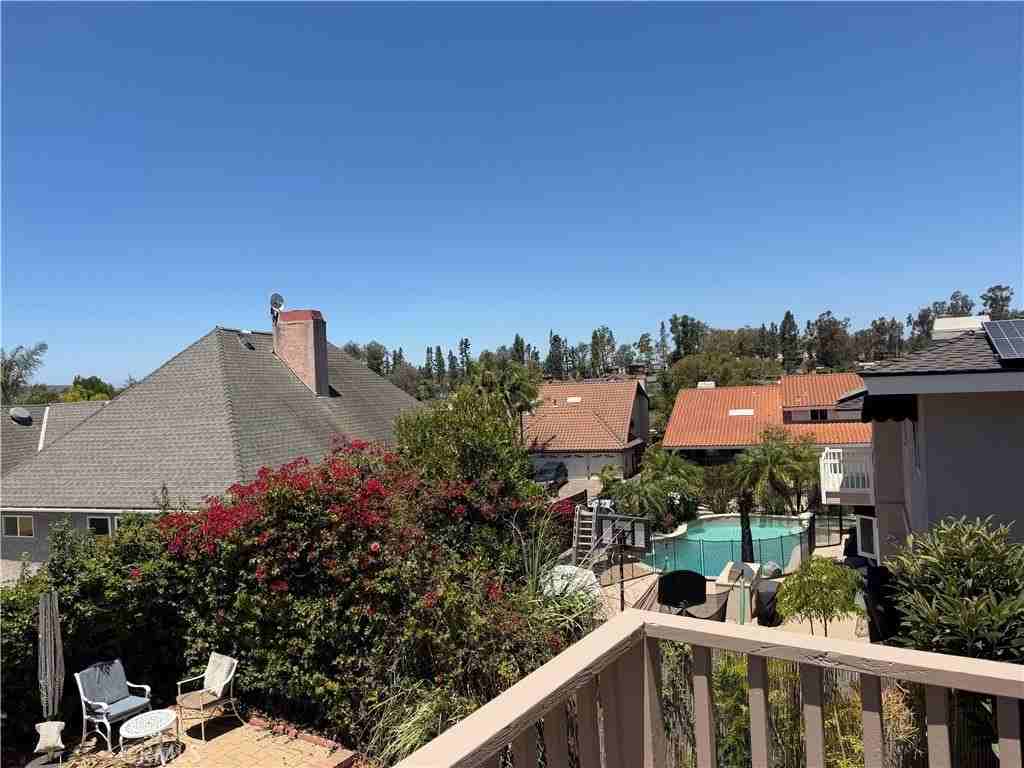 25311 Hillary Ln - Photo 2 of 30