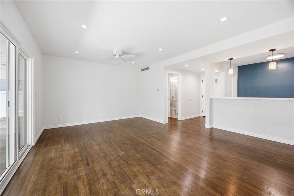 225 N Orchard Ave - Photo 5 of 30