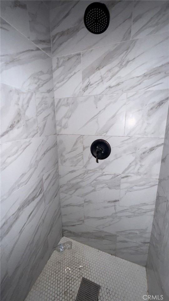 801 N Sabina St - Photo 2 of 8