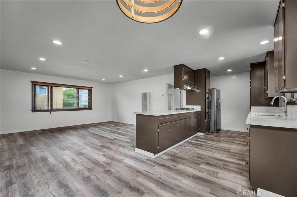 727 Elvira Ave - Photo 4 of 16