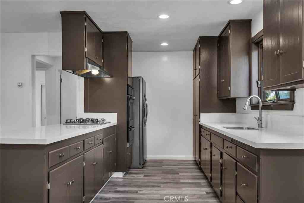 727 Elvira Ave - Photo 5 of 16