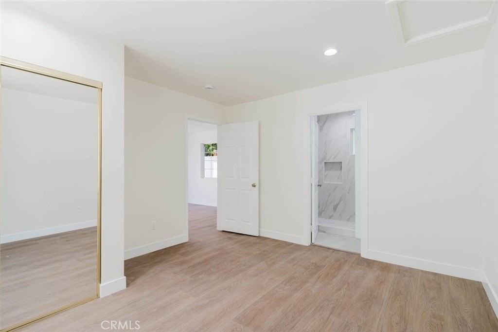 17906 Califa St - Photo 7 of 13