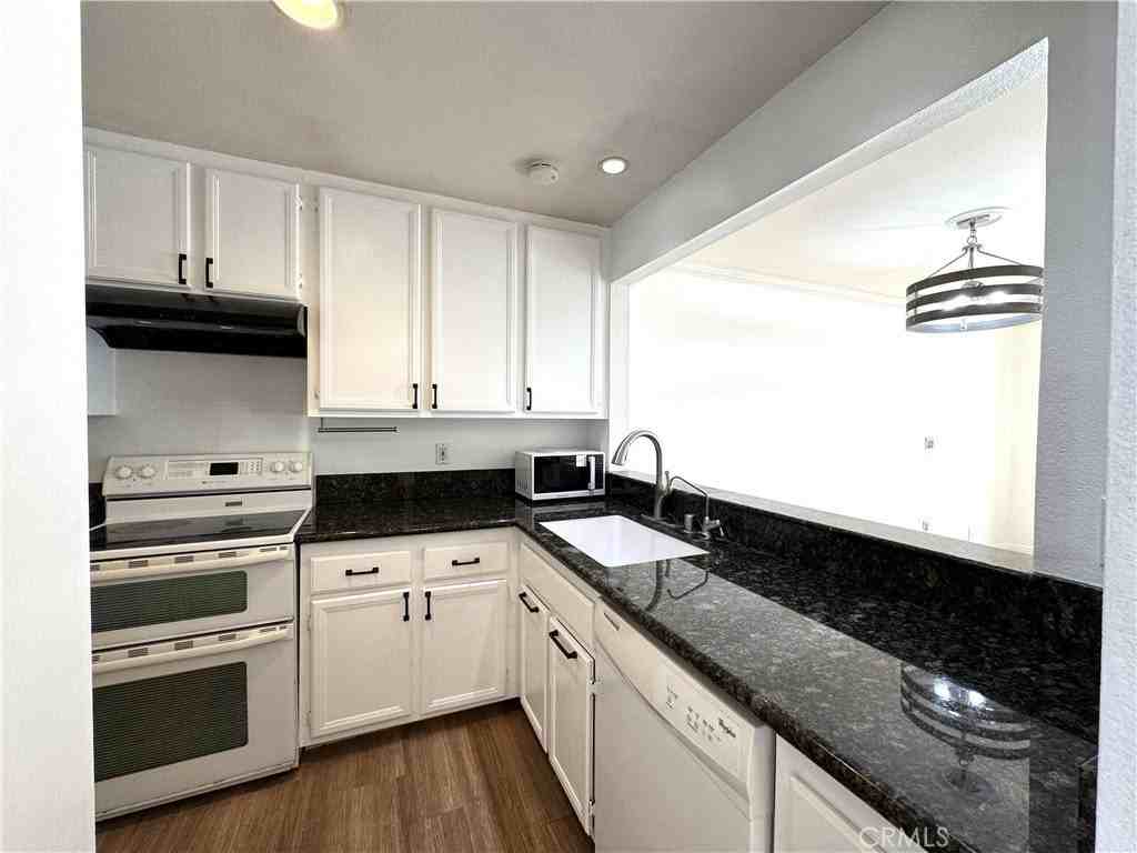 23746 Bayside Ln #49 - Photo 7 of 21