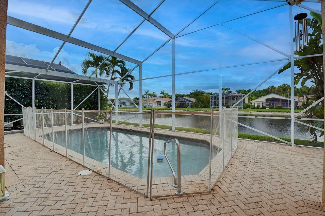 Sea Grass Cir - Photo 4 of 6