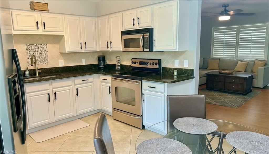 633 Palm View Dr #4 - Photo 4 of 11