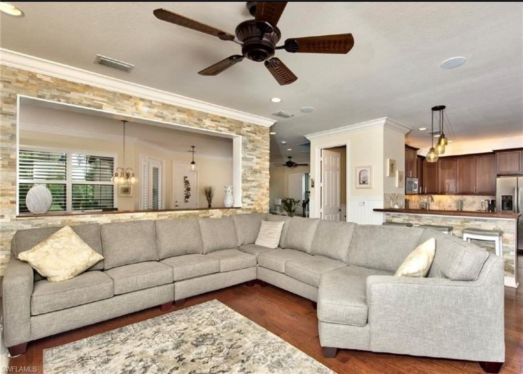 3402 Tigris Ln - Photo 3 of 41