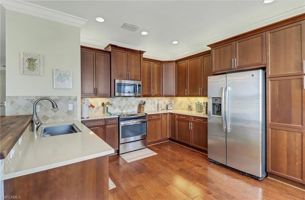 3402 Tigris Ln - Photo 7 of 41