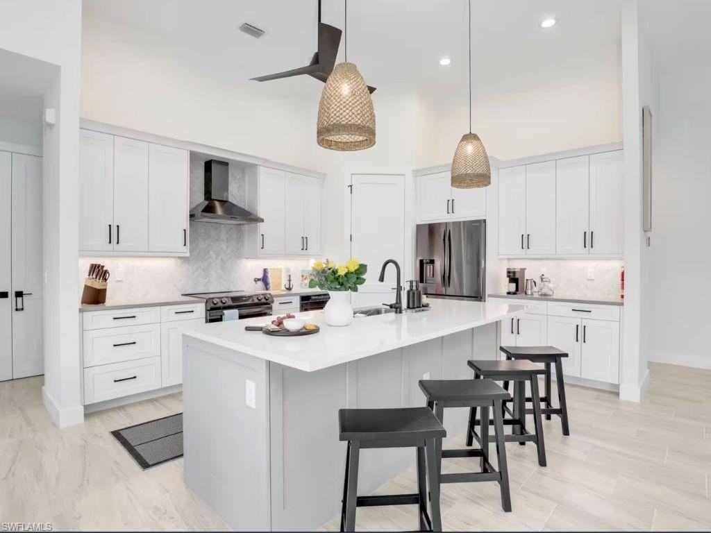138 Greenbrier St - Photo 5 of 39