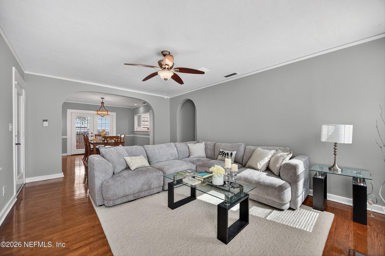 4660 French St - Photo 2 of 42