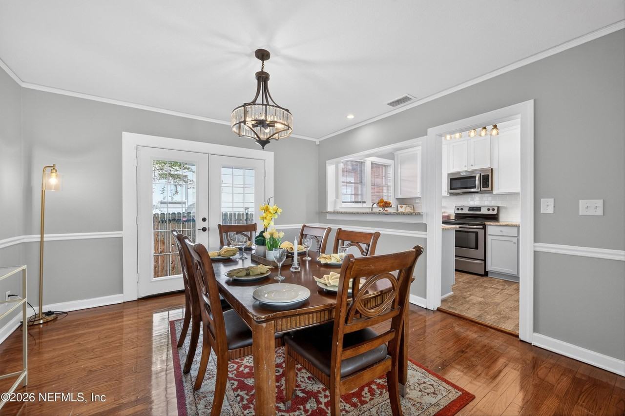 4660 French St - Photo 3 of 42