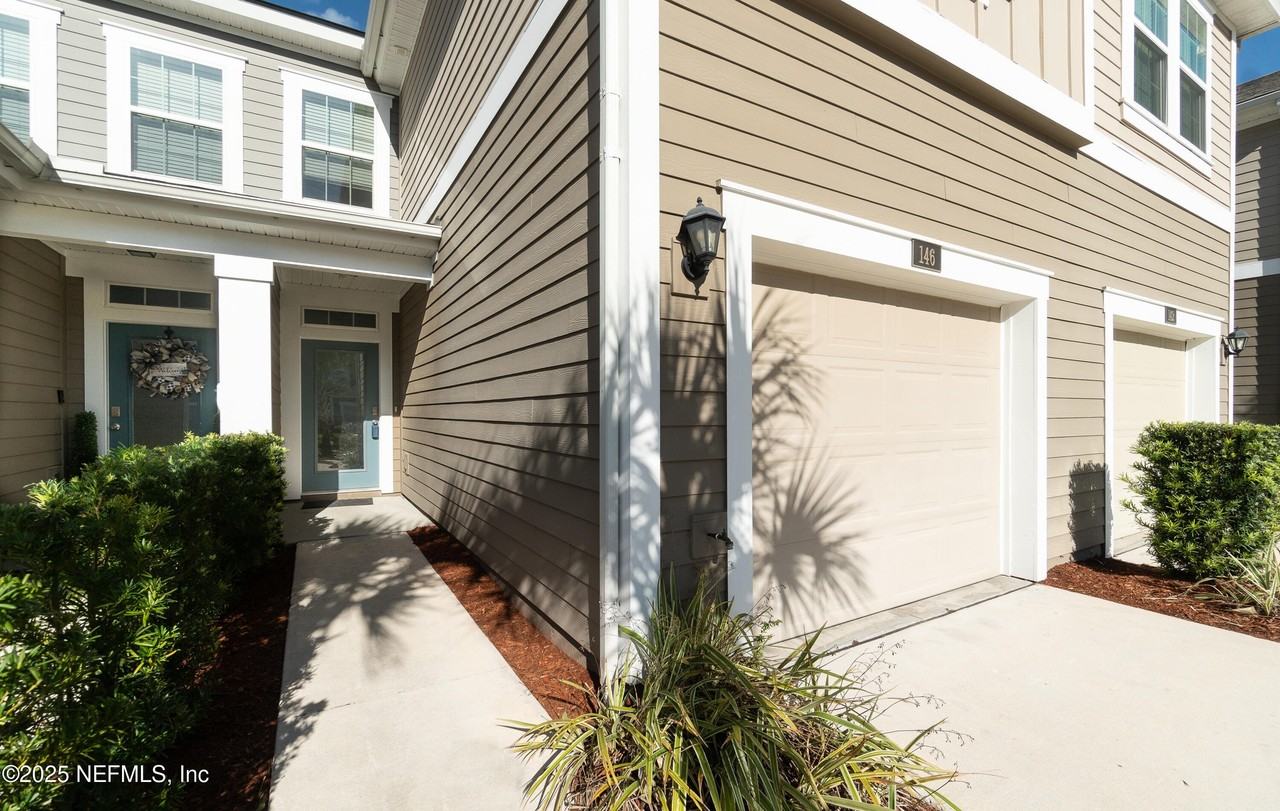 146 Castro Ct - Photo 3 of 34