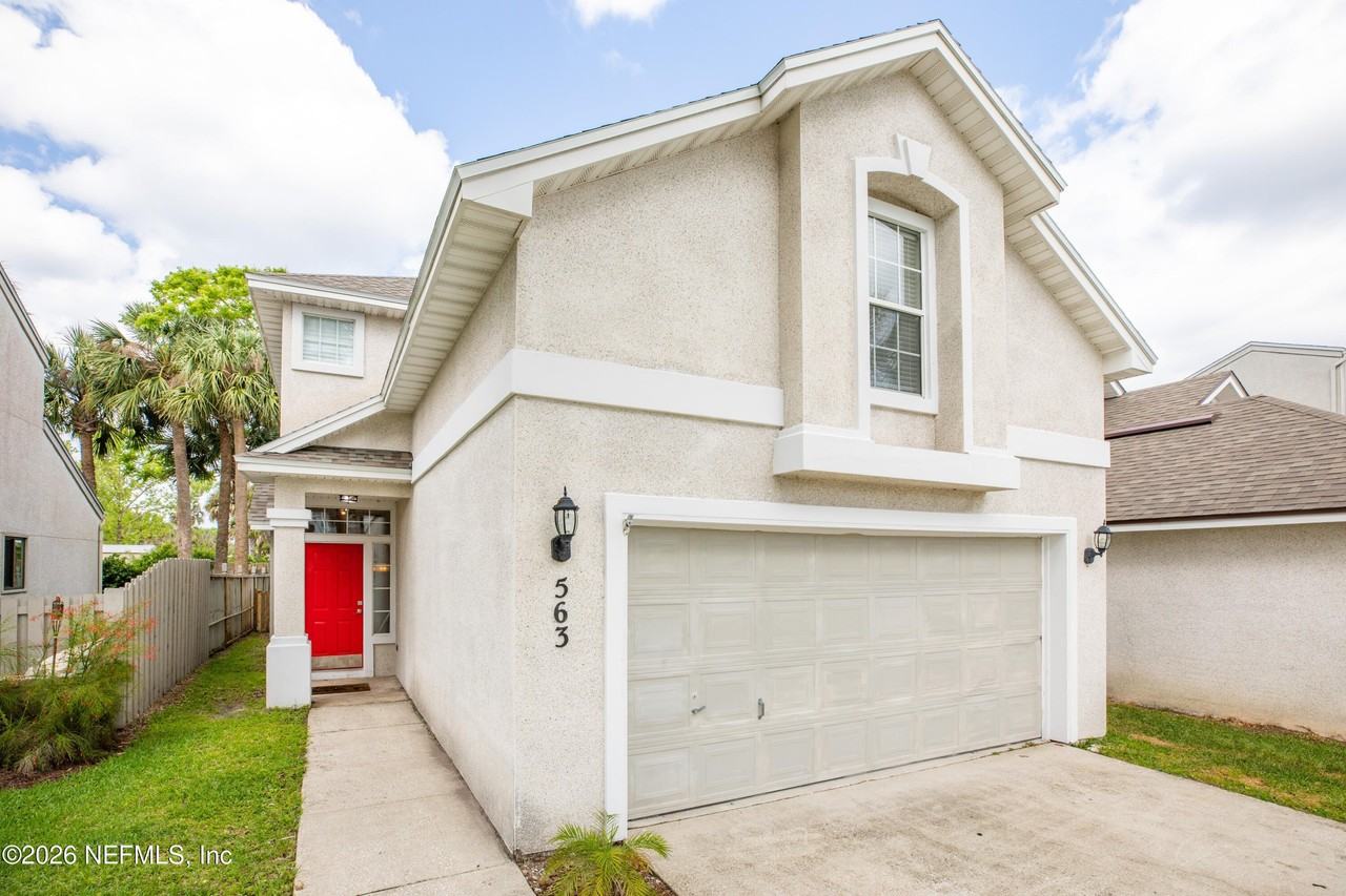563 Selva Lakes Cir - Photo 2 of 50