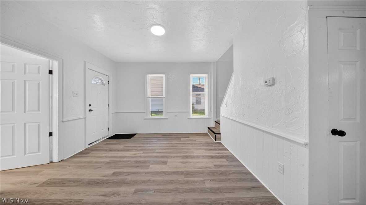 511 Brown St - Photo 3 of 29