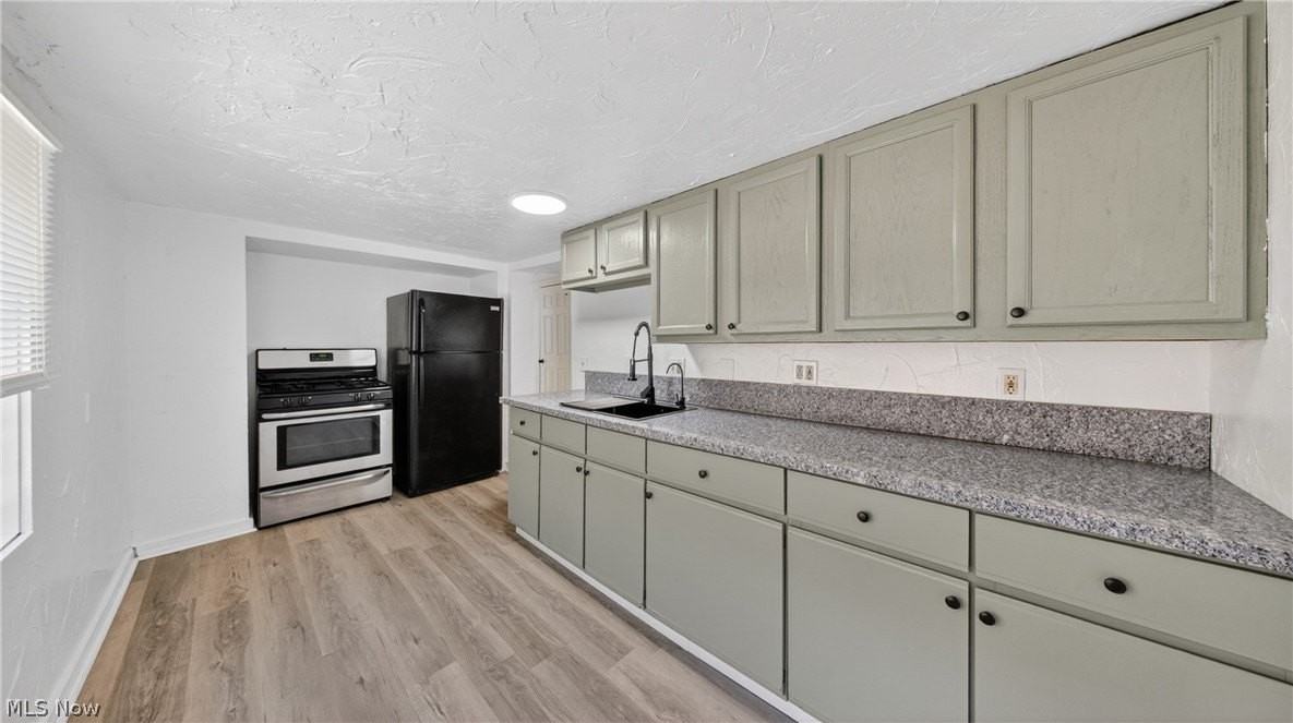 511 Brown St - Photo 6 of 29