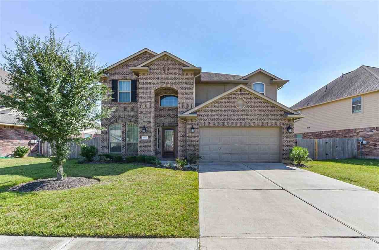 19027 Bowden Harbour Dr - Photo 2 of 20