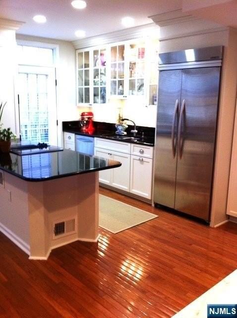 50 Kings Ct - Photo 4 of 12