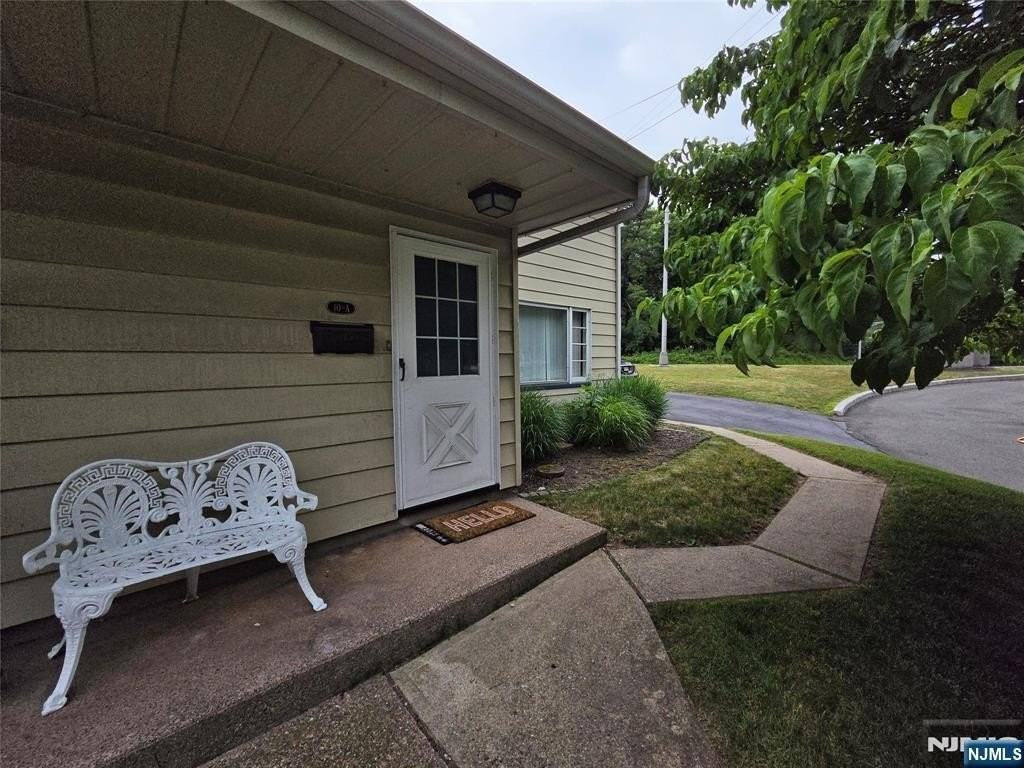 10A Douglas St #A - Photo 2 of 22