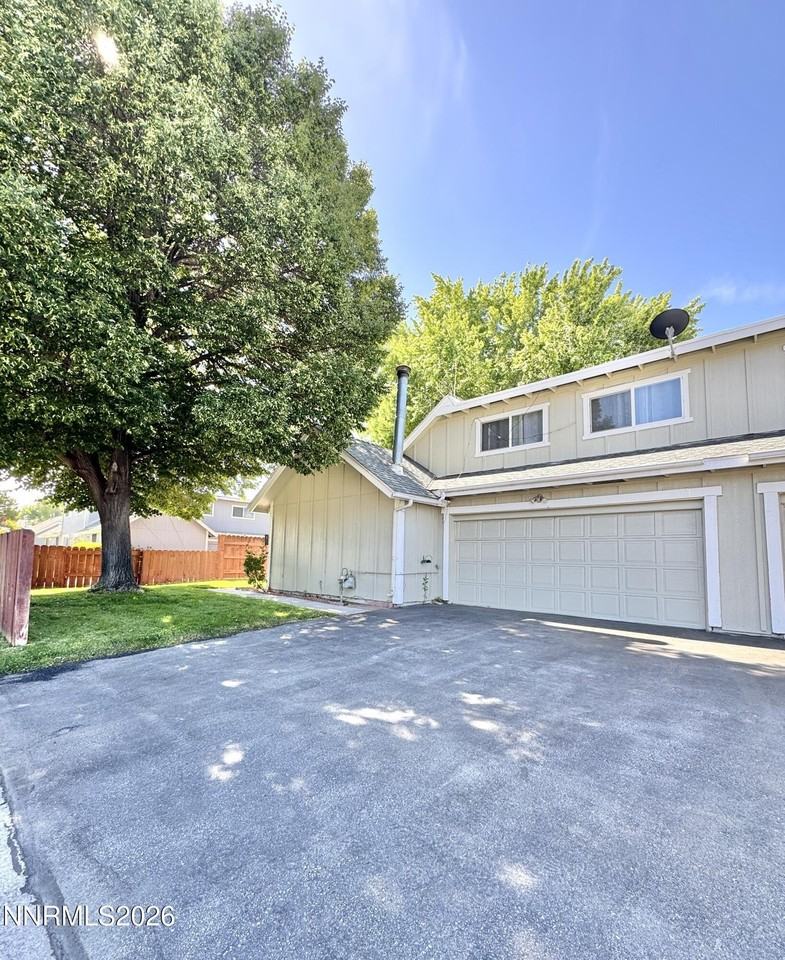 1601 London Cir - Photo 2 of 11