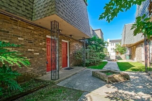 19 Houmas Pl #D - Photo 2 of 22