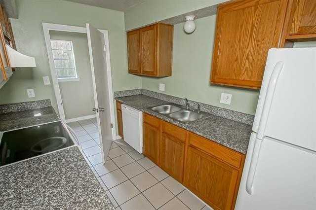 19 Houmas Pl #D - Photo 7 of 22