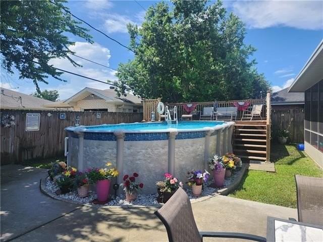 2309 Pirate Dr - Photo 2 of 47